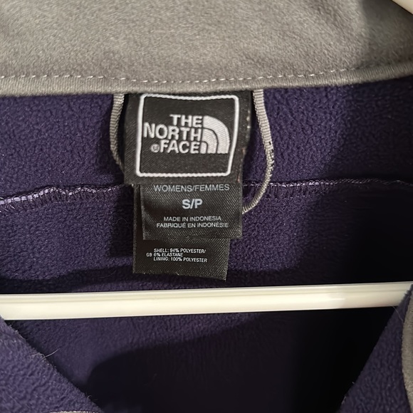 Women’s North Face Shell Jacket - Picture 2 of 3